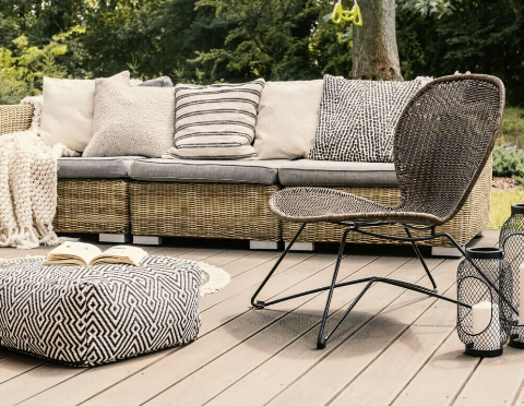 Coussin ottoman sur mesure pour un intérieur élégant